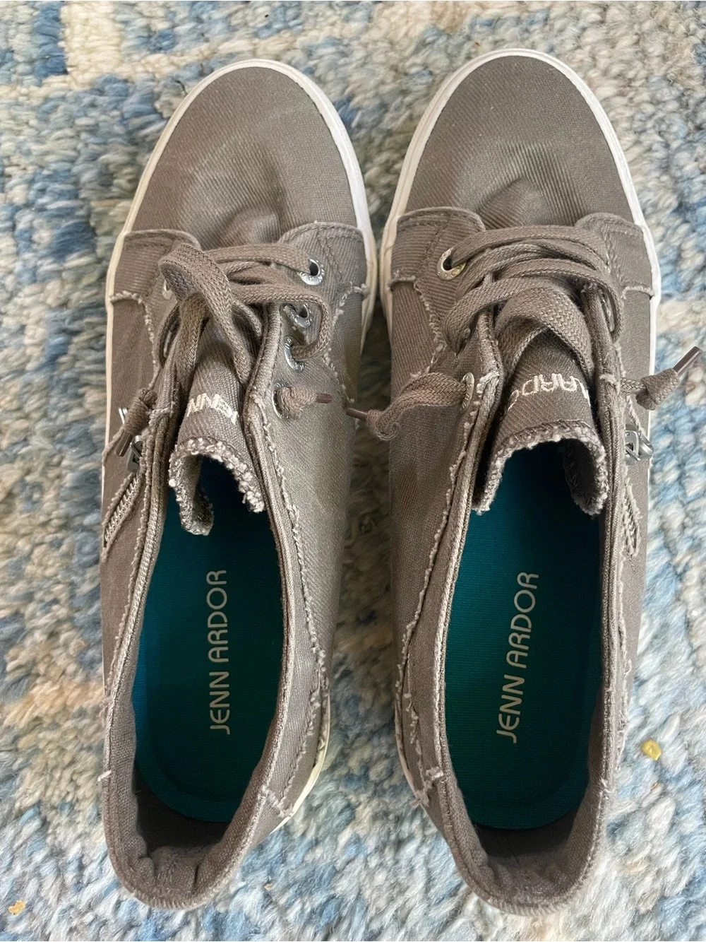Grey Taupe Canvas Slip On Sneakers Side Zip Distressed Women's Size 9 Jenn Ardor